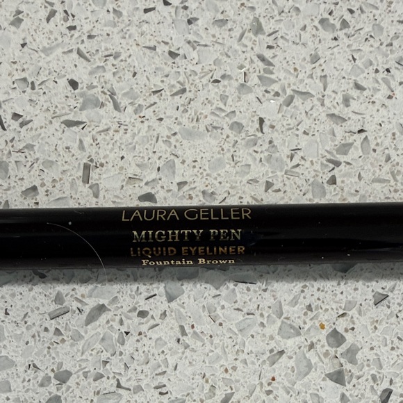 Laura Geller Black Liquid Eyeliner - Picture 2 of 4
